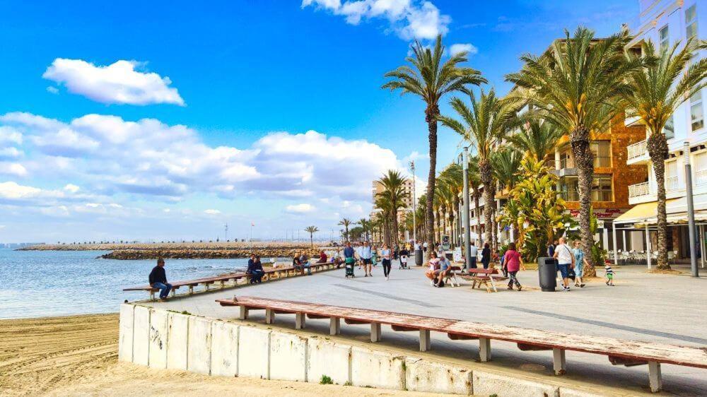 Apartmán Piso En El Centro Torrevieja Exteriér fotografie