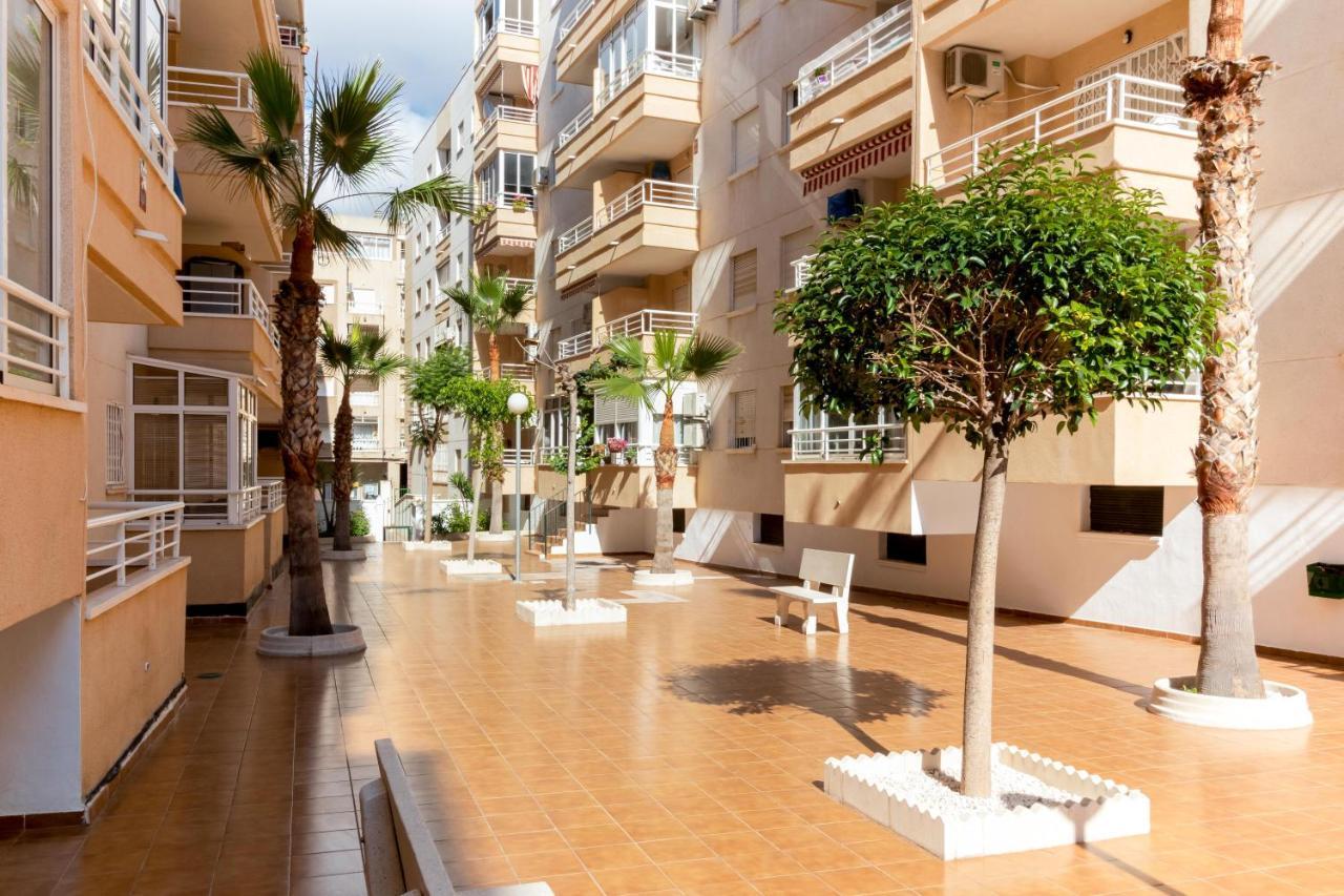 Apartmán Piso En El Centro Torrevieja Exteriér fotografie